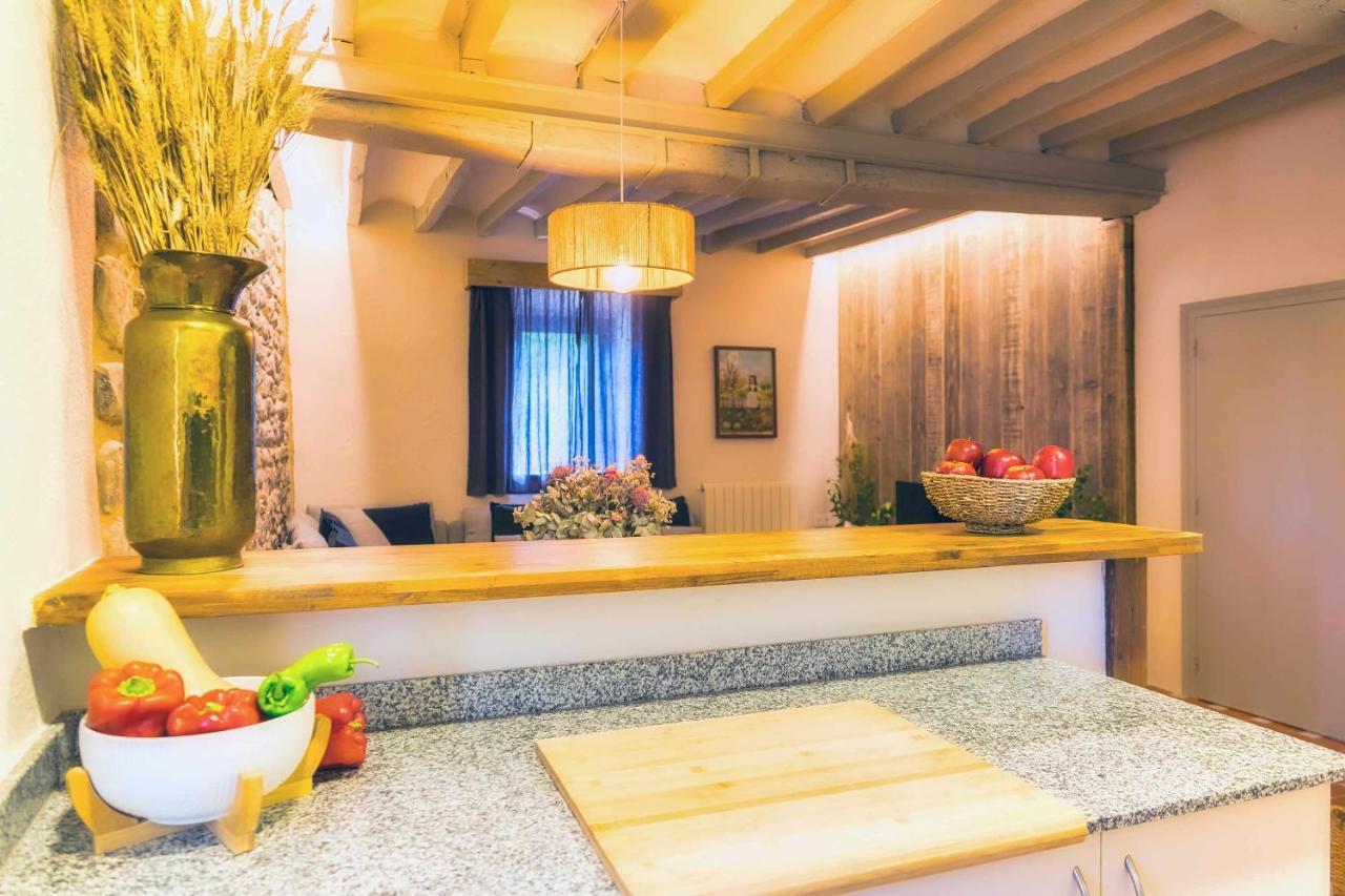 Вілла El Molino De Besalu Casa Con Jardin Екстер'єр фото